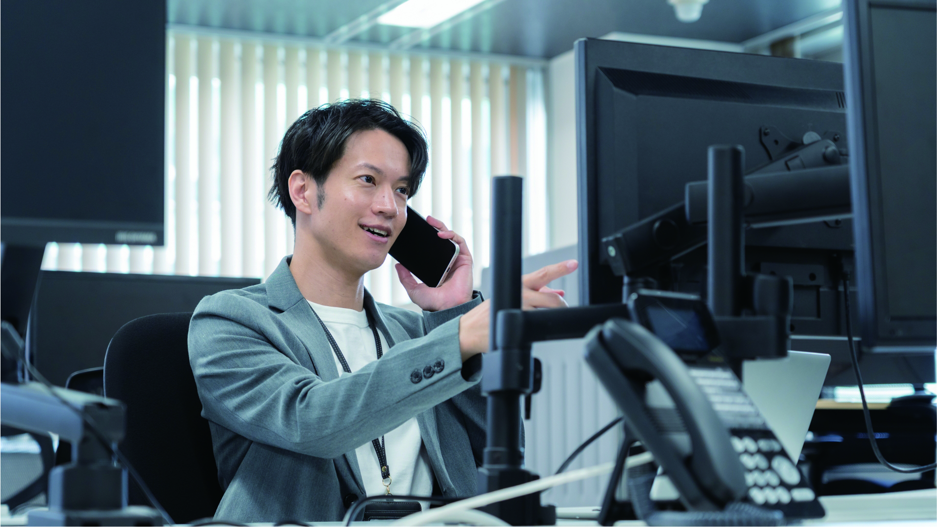 デジナビのダミースライド3